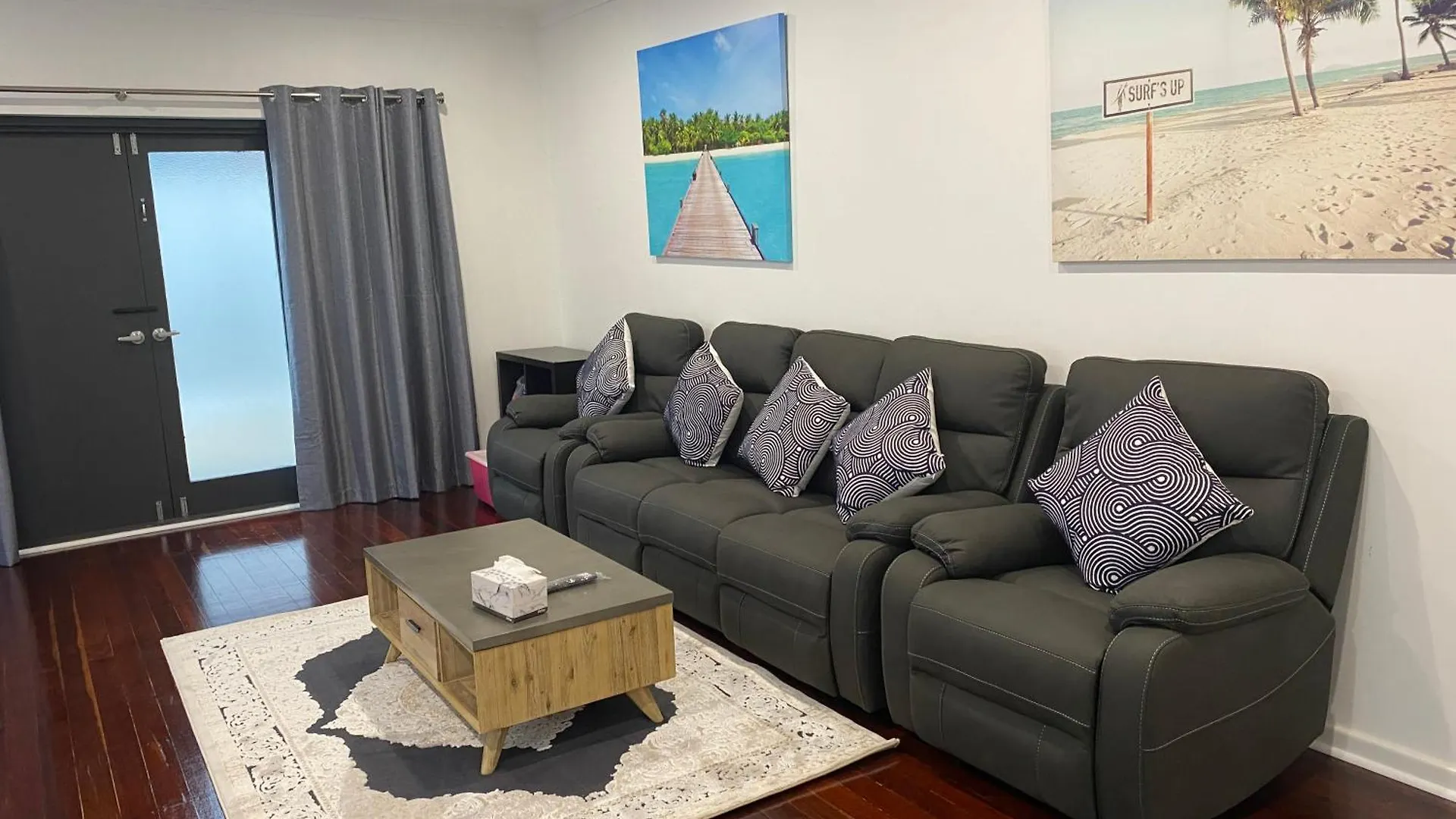 Beautiful 3 Bedrooms Bnb Between Airport And Sea Cheltenham Holiday home