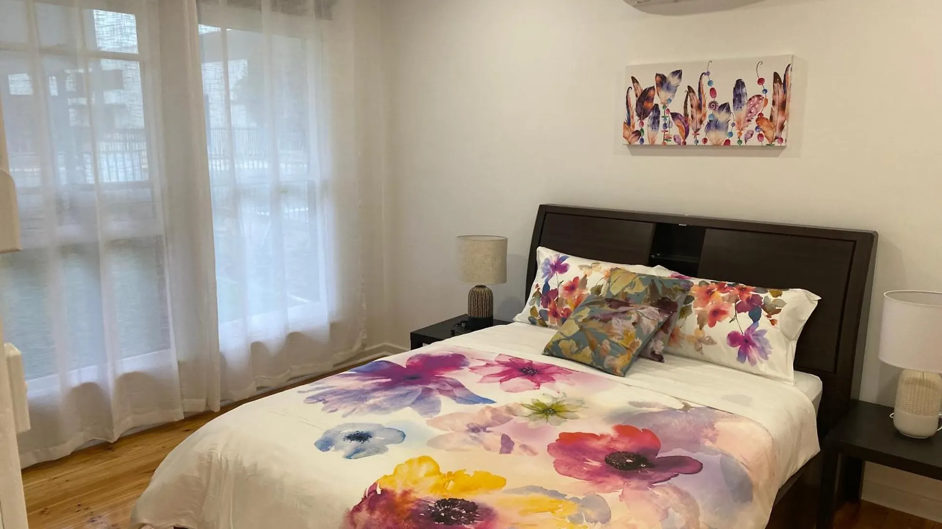 Holiday home Beautiful 3 Bedrooms Bnb Between Airport And Sea Cheltenham